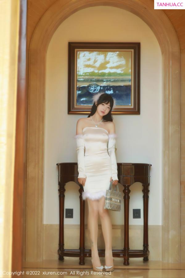 佘贝拉  [XiuRen]高清写真图 2022.02.28 No.4645 佘贝拉bella第14张图片